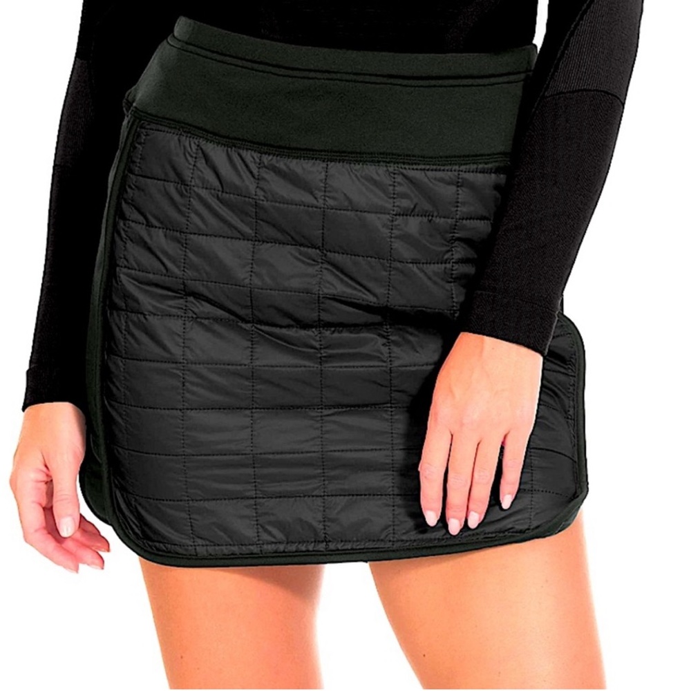 QUILTED ATHLETIC MINI SKIRT WITH KNIT  WAIST AND PANELS FOR STRETCH BLACK SIZE S